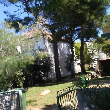 Zdenka Apartament Rovanjska