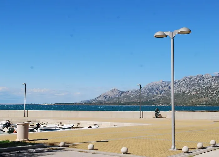 아파트 Zdenka 로바니스카